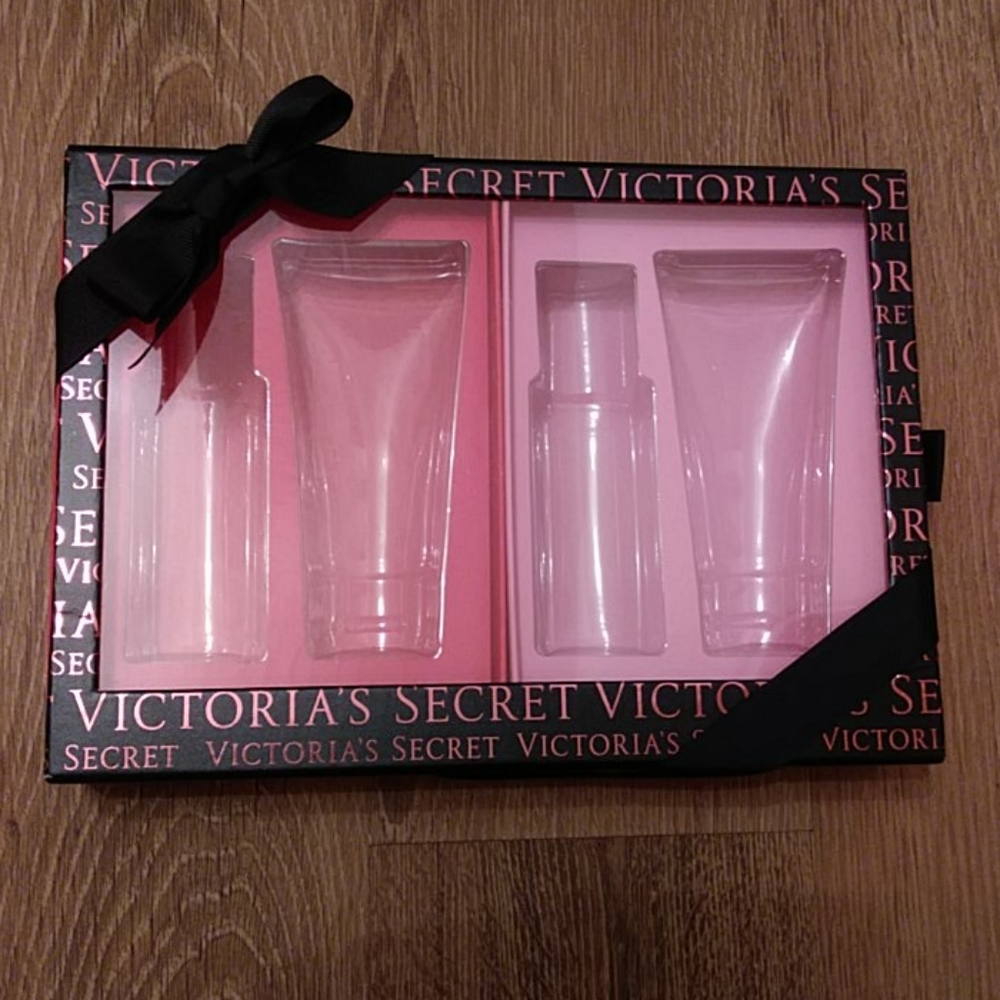 Victoria's Secret box with bow